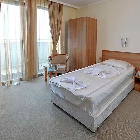 Lalov Egrek Hotel 3*