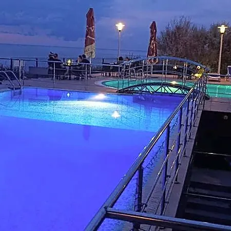 Hotel Lalov Egrek Lozenets