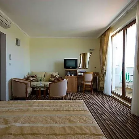 Lalov Egrek Hotel 3*